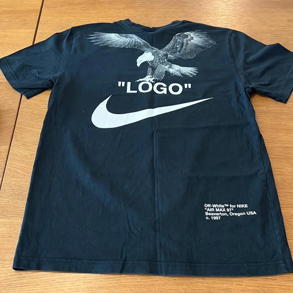 Off-White - Picture 2 of 3
